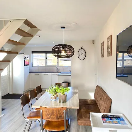 בית נופש Op 't Landtweg 19 *